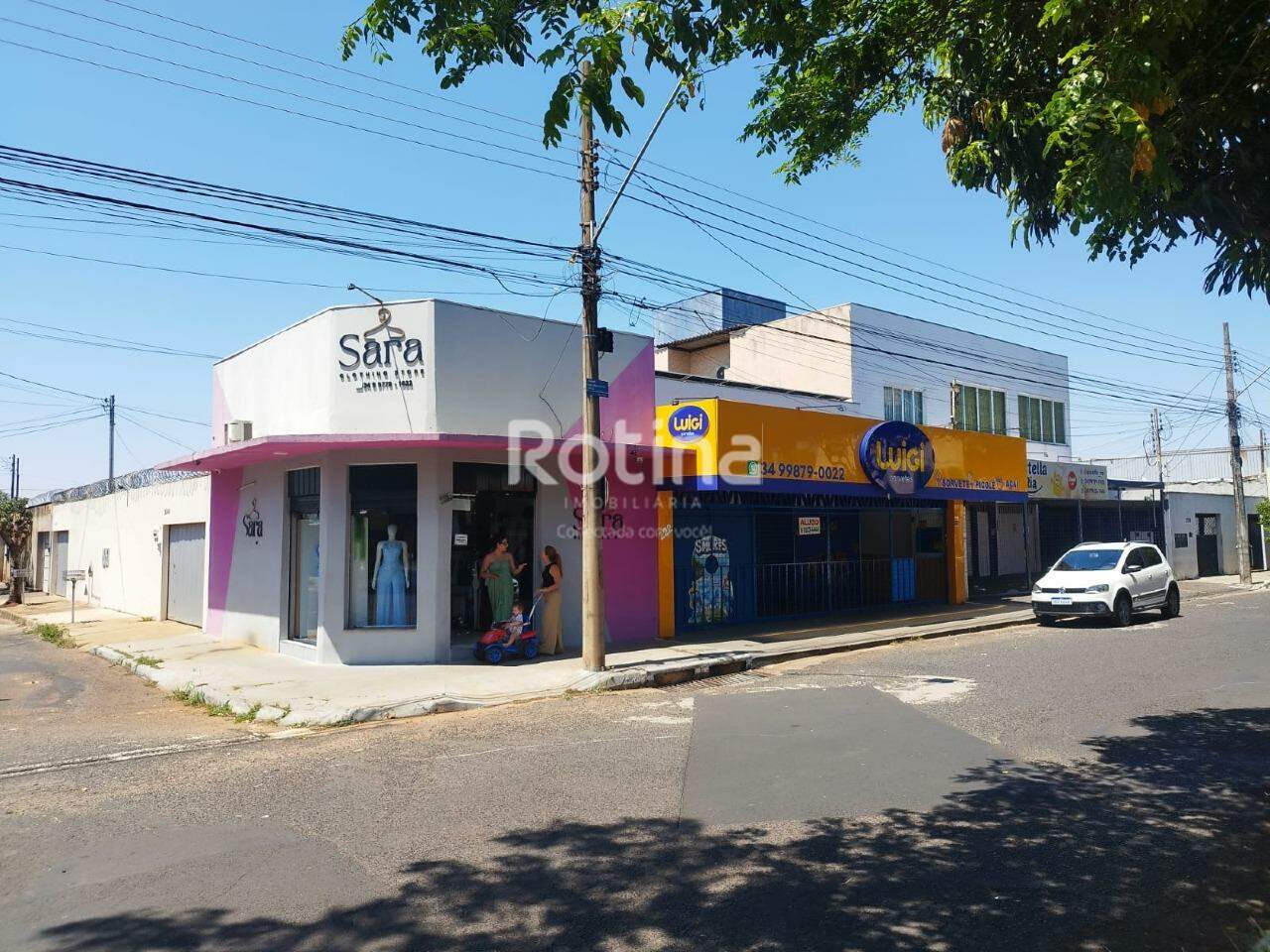 Comercial para alugar, em Uberlândia no bairro Marta Helena no valor de R$ 1.800,00 - Rotina Imobiliária: 