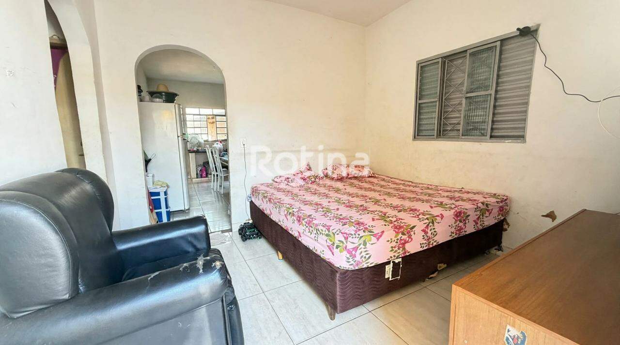 Casa à venda, 2 quartos em Uberlândia no bairro Laranjeiras no valor de R$ 290.000,00 - Rotina Imobiliária: 