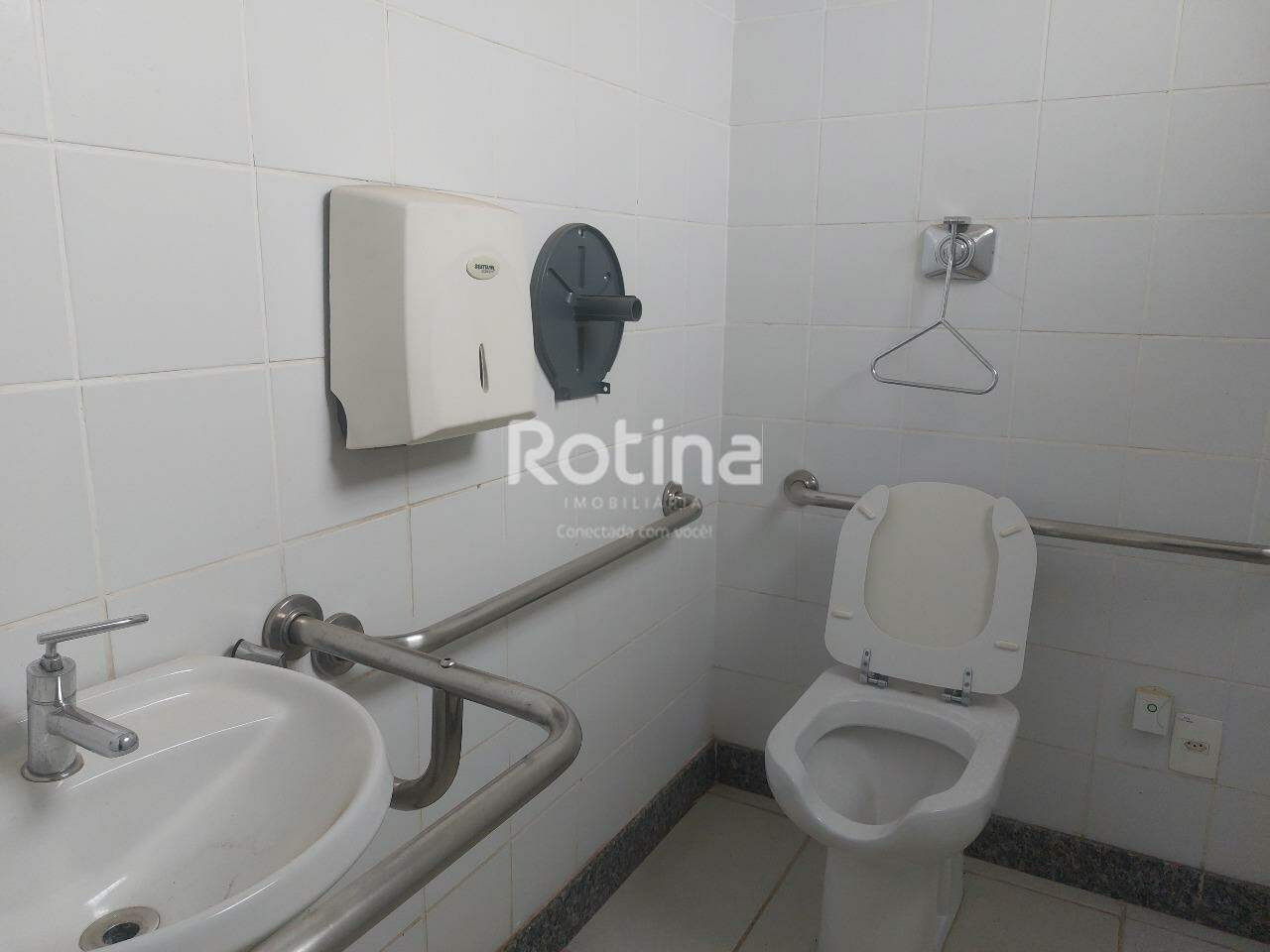 Loja para alugar, em Uberlândia no bairro Tabajaras no valor de R$ 22.000,00 - Rotina Imobiliária: 