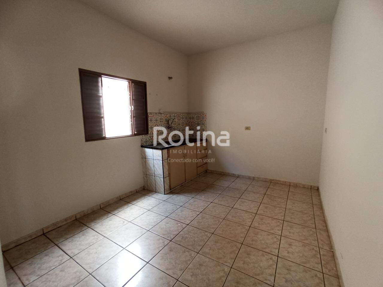 Casa para alugar, 2 quartos em Uberlândia no bairro Planalto no valor de R$ 1.100,00 - Rotina Imobiliária: 