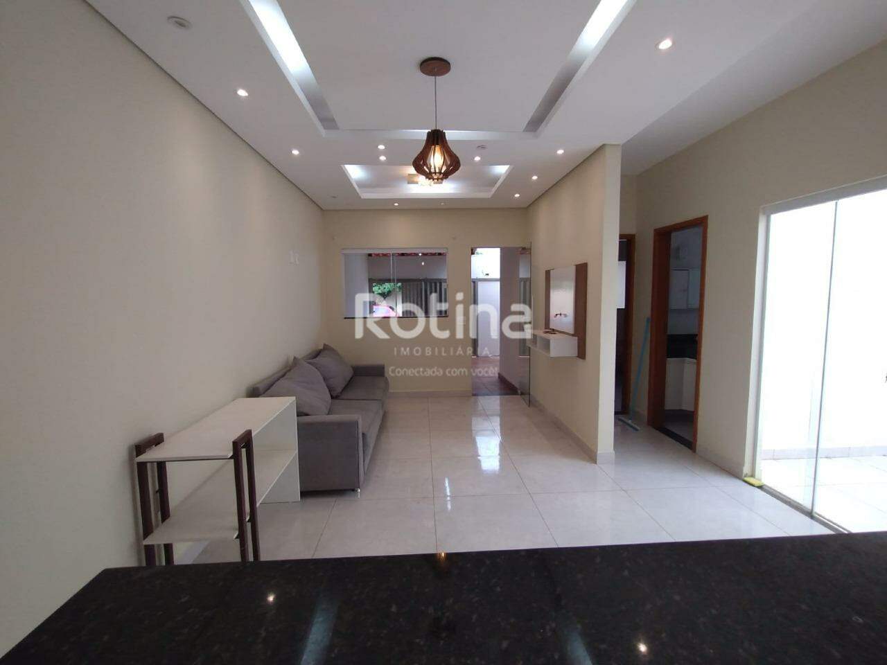 Casa para alugar, 2 quartos em Uberlândia no bairro Jardim Ipanema no valor de R$ 2.100,00 - Rotina Imobiliária: 