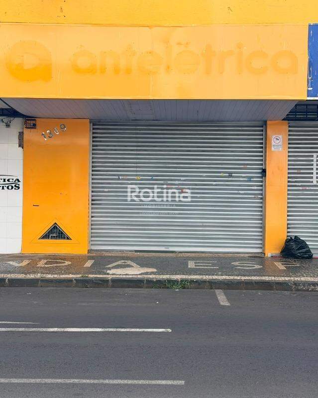 Comercial para alugar, em Uberlândia no bairro Nossa Senhora Aparecida no valor de R$ 2.600,00 - Rotina Imobiliária: 