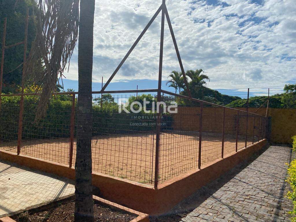 Chacara à venda, 9 quartos em Uberlândia no bairro Mansões Aeroporto no valor de R$ 2.949.000,00 - Rotina Imobiliária: 