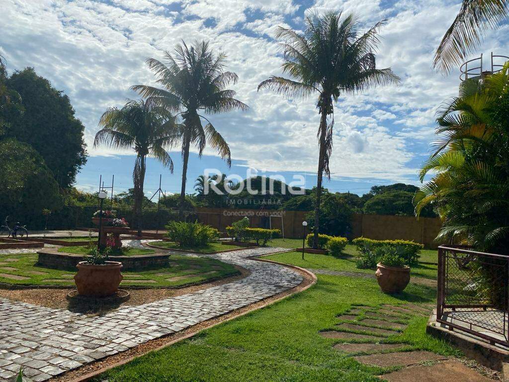 Chacara à venda, 9 quartos em Uberlândia no bairro Mansões Aeroporto no valor de R$ 2.949.000,00 - Rotina Imobiliária: 