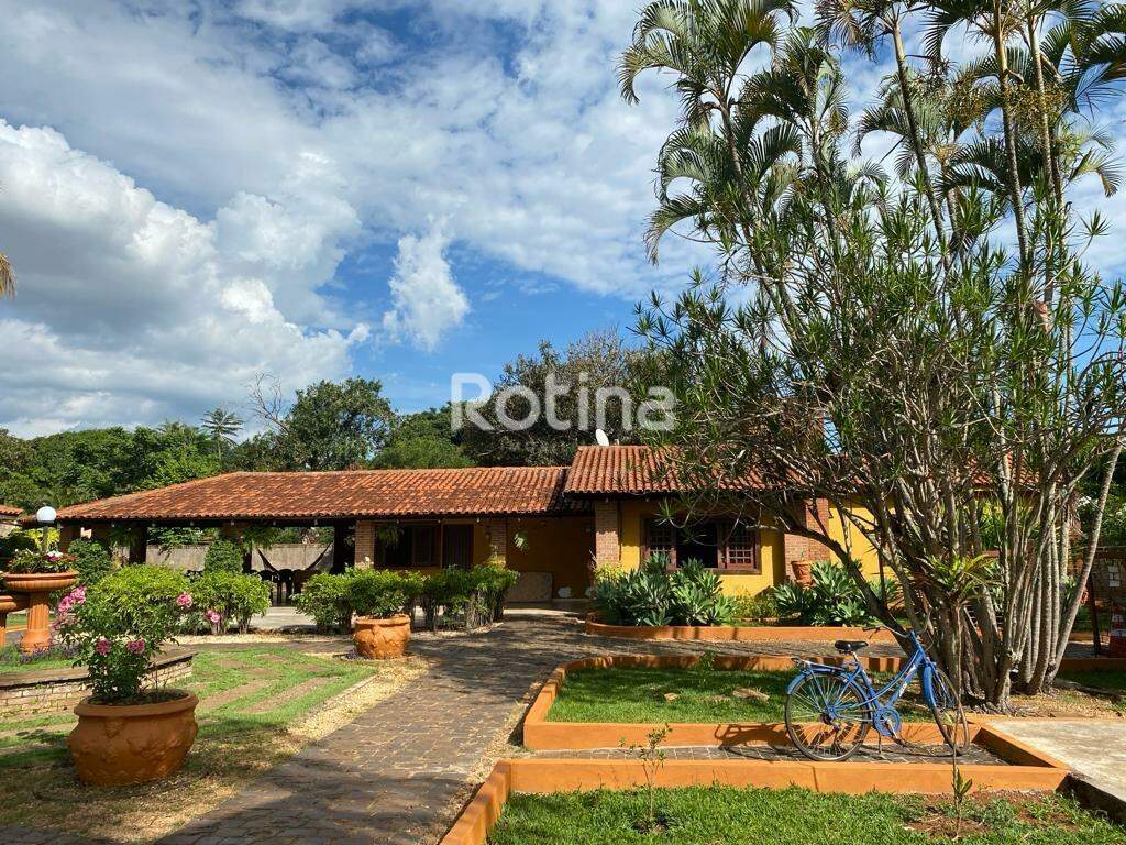 Chacara à venda, 9 quartos em Uberlândia no bairro Mansões Aeroporto no valor de R$ 2.949.000,00 - Rotina Imobiliária: 