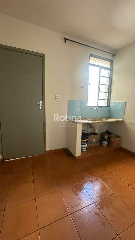 Apartamento à venda, 2 quartos em Uberlândia no bairro Santa Mônica no valor de R$ 170.000,00 - Rotina Imobiliária: 