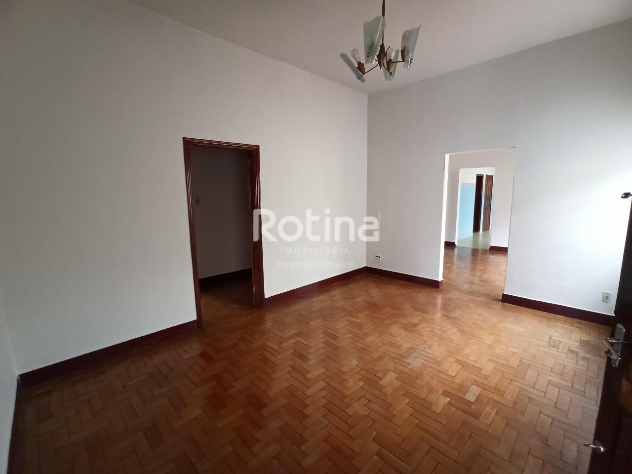 Casa para alugar, 4 quartos em Uberlândia no bairro Martins no valor de R$ 2.800,00 - Rotina Imobiliária: 