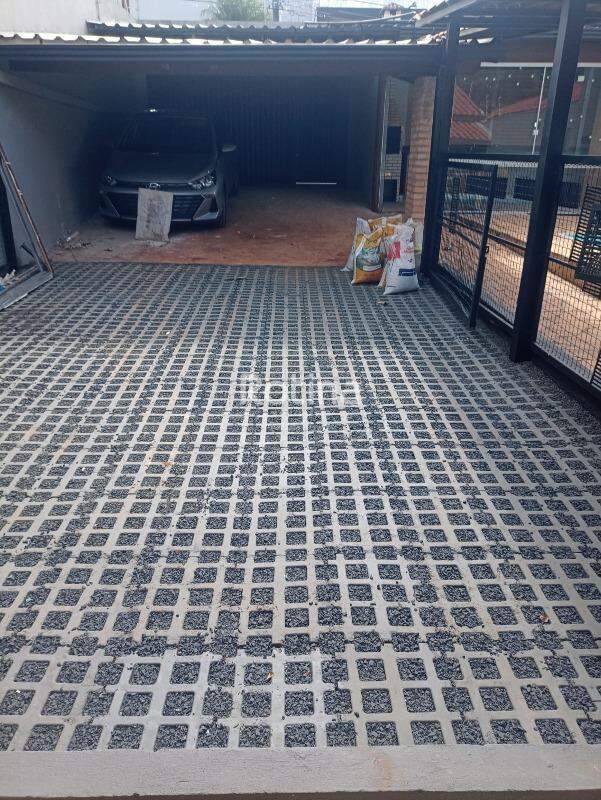 Casa para alugar, 4 quartos em Uberlândia no bairro Vila Póvoa no valor de R$ 4.620,00 - Rotina Imobiliária: 