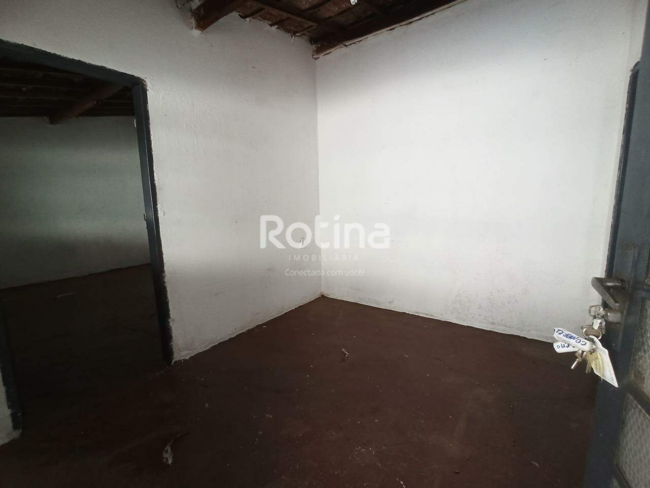 Casa para alugar, 2 quartos em Uberlândia no bairro Marta Helena no valor de R$ 850,00 - Rotina Imobiliária: 