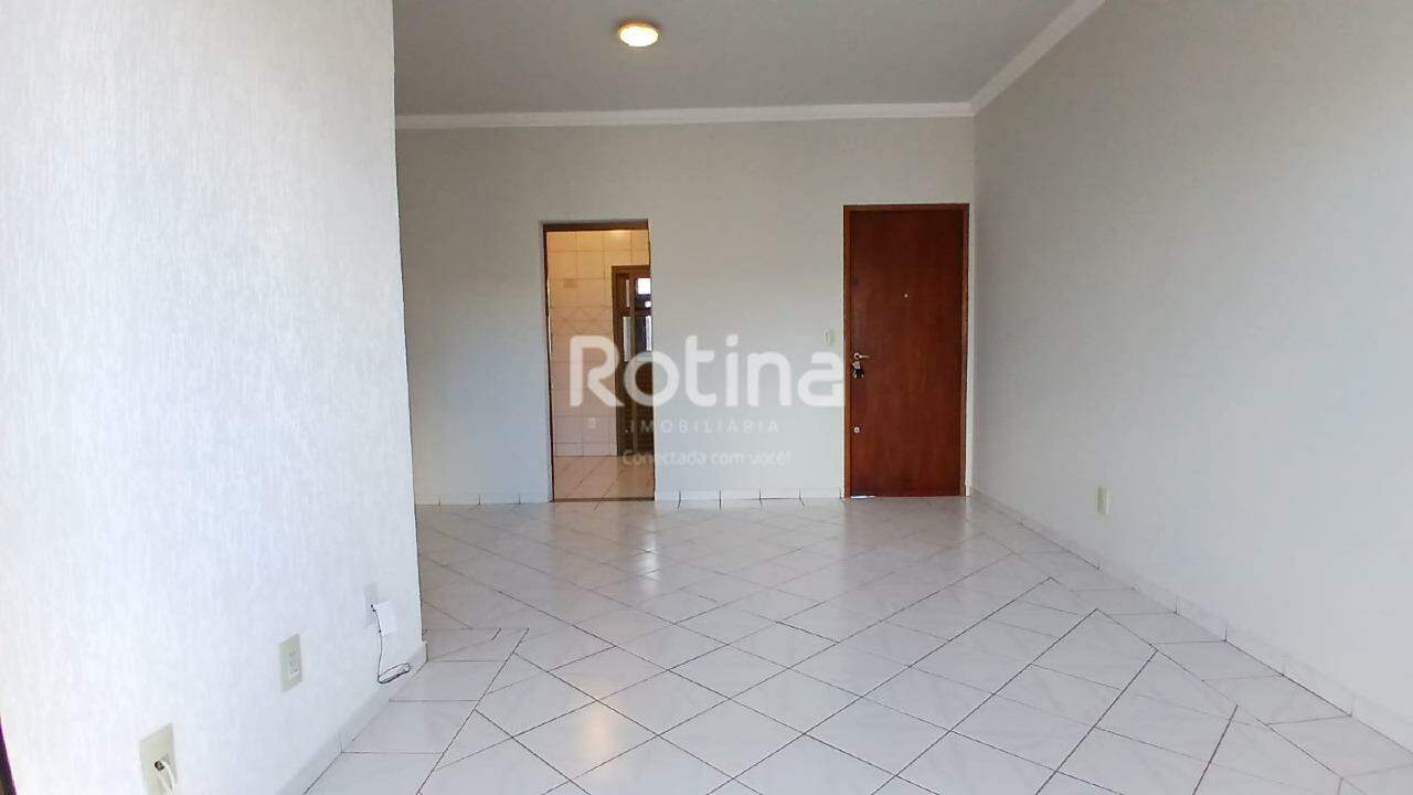 Apartamento para alugar, 3 quartos em Uberlândia no bairro Santa Mônica no valor de R$ 2.300,00 - Rotina Imobiliária: 
