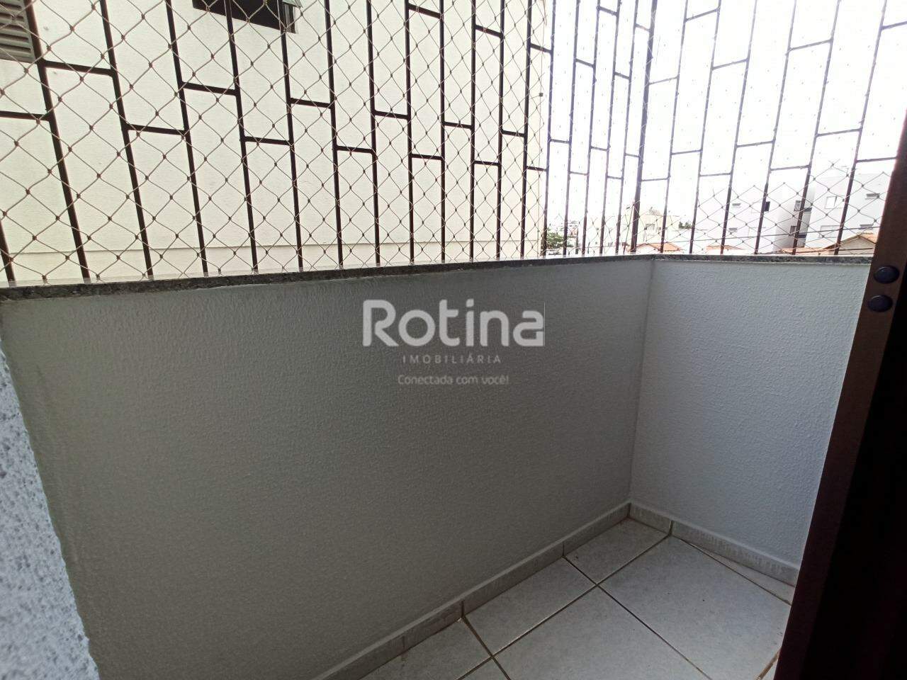 Apartamento para alugar, 3 quartos em Uberlândia no bairro Saraiva no valor de R$ 1.850,00 - Rotina Imobiliária: 