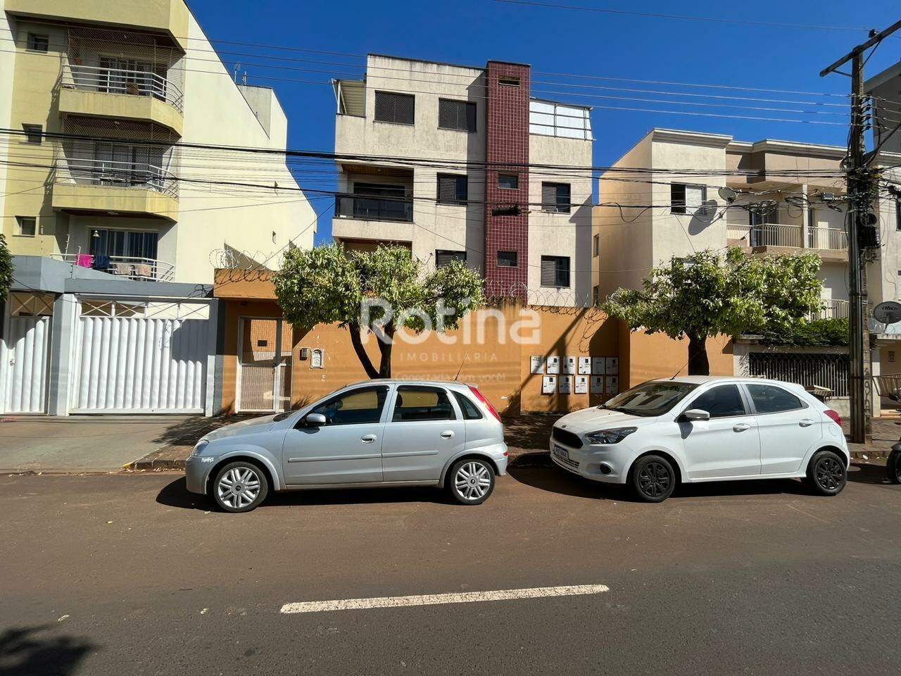 Apartamento para alugar, 2 quartos em Uberlândia no bairro Morada da Colina no valor de R$ 1.500,00 - Rotina Imobiliária: 