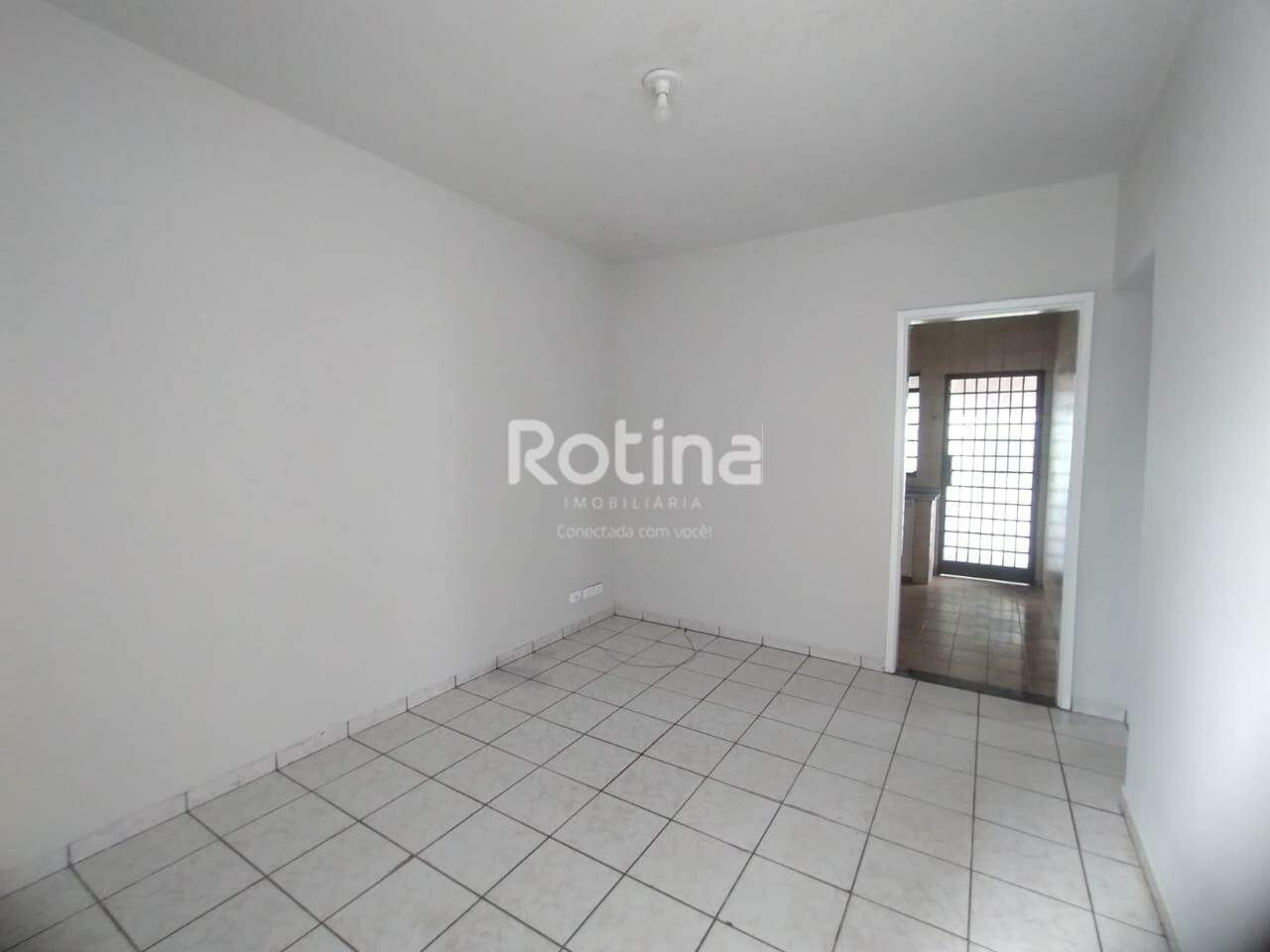 Casa para alugar, 2 quartos em Uberlândia no bairro Martins no valor de R$ 1.600,00 - Rotina Imobiliária: 
