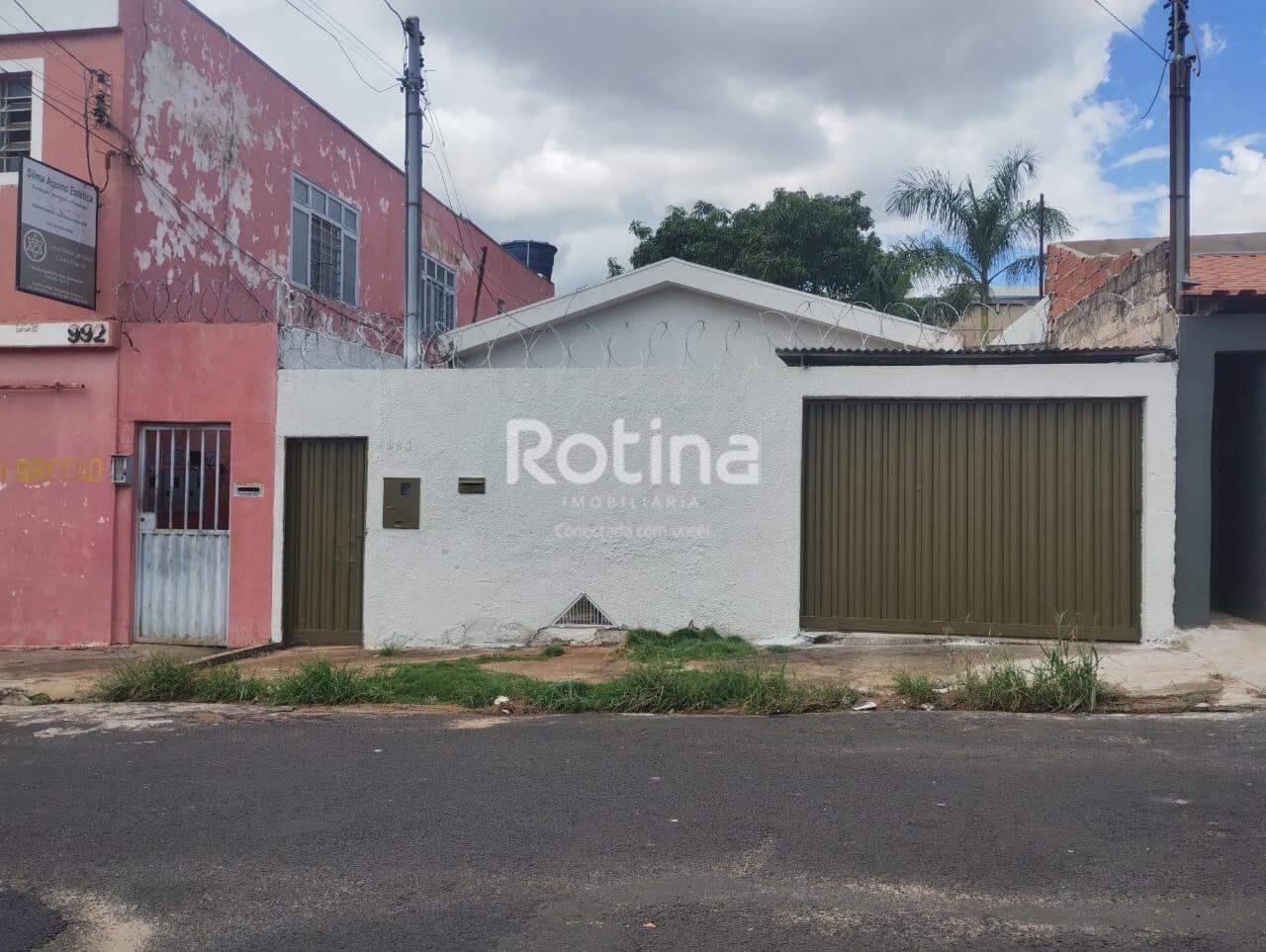 Casa para alugar, 2 quartos em Uberlândia no bairro Martins no valor de R$ 1.600,00 - Rotina Imobiliária: 