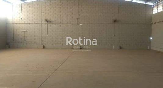 Galpão para alugar, em Uberlândia no bairro Distrito Industrial no valor de R$ 24.000,00 - Rotina Imobiliária: 