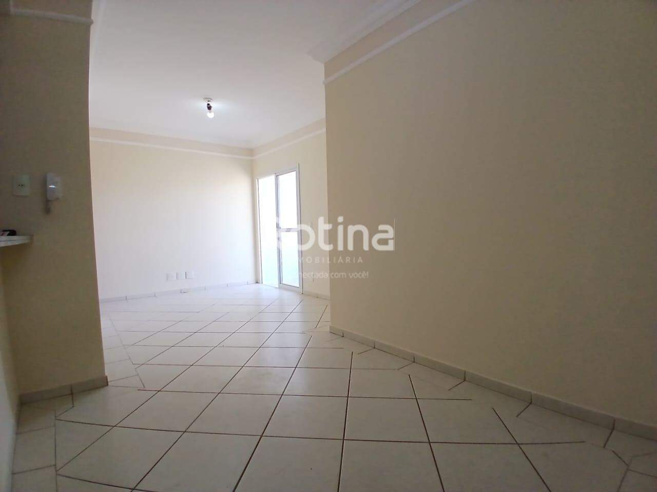 Apartamento para alugar, 2 quartos em Uberlândia no bairro Saraiva no valor de R$ 1.700,00 - Rotina Imobiliária: 