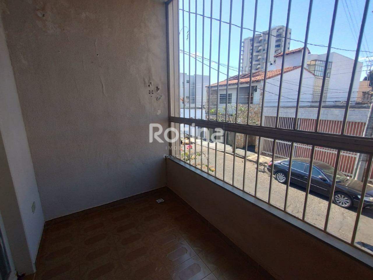 Apartamento para alugar, 3 quartos em Uberlândia no bairro Nossa Senhora Aparecida no valor de R$ 2.000,00 - Rotina Imobiliária: 