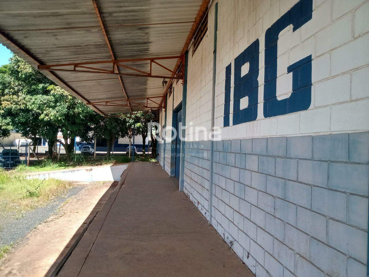 Galpão para alugar, em Uberlândia no bairro Distrito Industrial no valor de R$ 11.000,00 - Rotina Imobiliária: 
