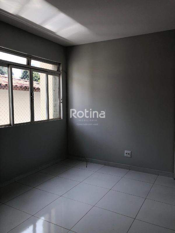 Apartamento para alugar, 3 quartos em Uberlândia no bairro Lídice no valor de R$ 2.400,00 - Rotina Imobiliária: 