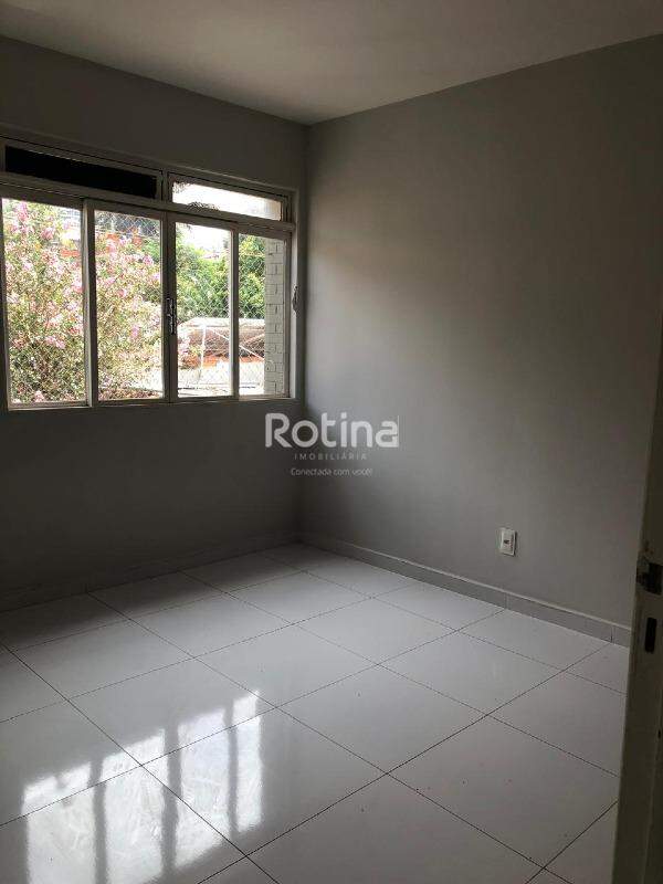 Apartamento para alugar, 3 quartos em Uberlândia no bairro Lídice no valor de R$ 2.400,00 - Rotina Imobiliária: 