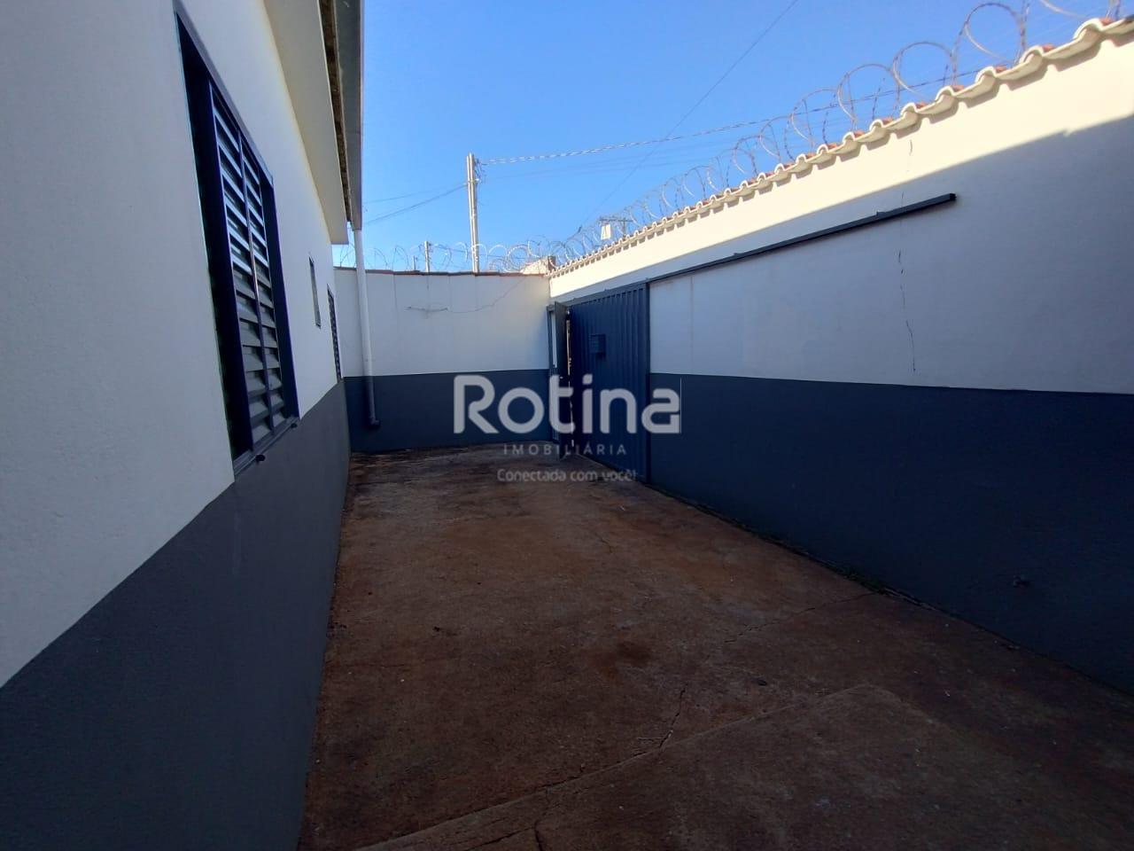 Casa para alugar, 2 quartos em Uberlândia no bairro Brasil no valor de R$ 950,00 - Rotina Imobiliária: 