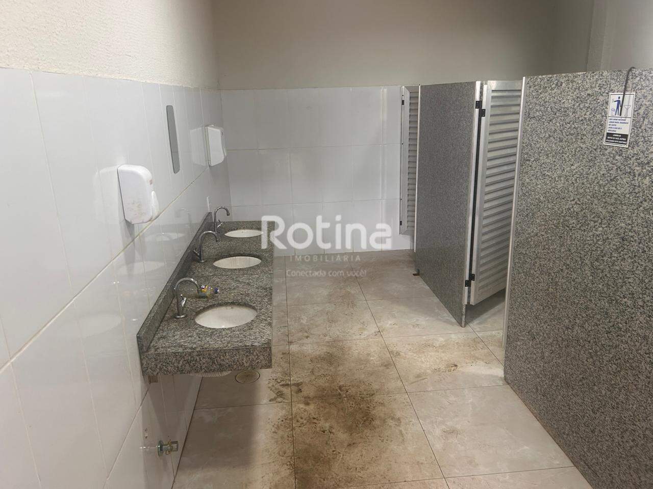 Galpão para alugar, em Uberlândia no bairro Distrito Industrial no valor de R$ 38.000,00 - Rotina Imobiliária: 