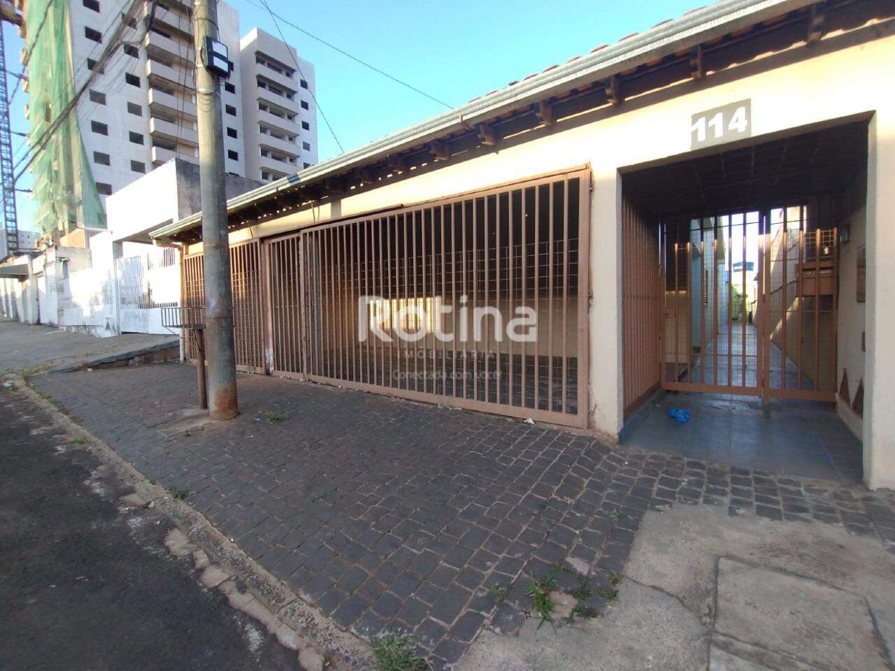 Casa para alugar, 3 quartos em Uberlândia no bairro Presidente Roosevelt no valor de R$ 1.650,00 - Rotina Imobiliária: 