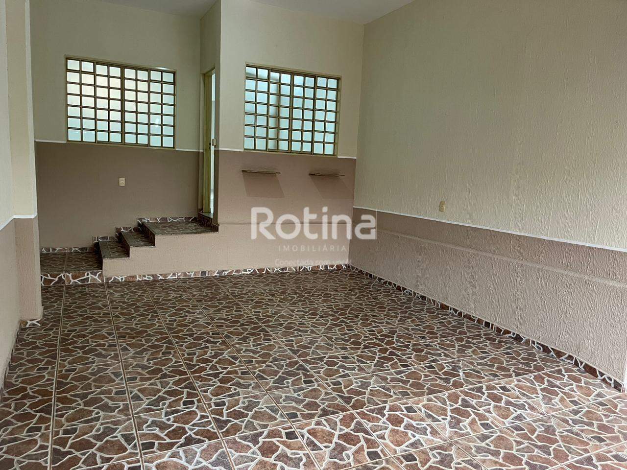 Casa para alugar, 4 quartos em Uberlândia no bairro Brasil no valor de R$ 3.500,00 - Rotina Imobiliária: 