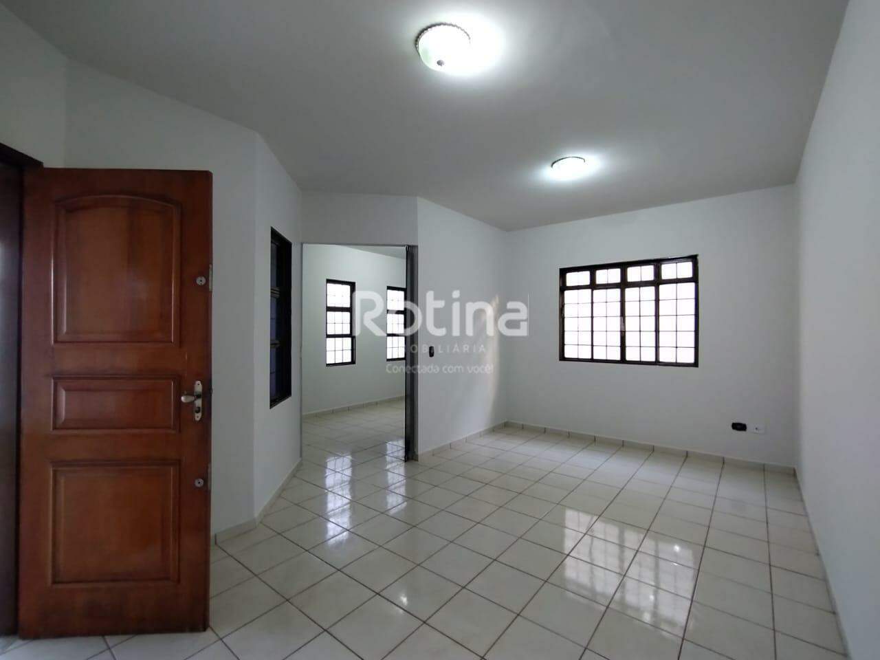 Casa para alugar, 3 quartos em Uberlândia no bairro Santa Mônica no valor de R$ 3.600,00 - Rotina Imobiliária: 