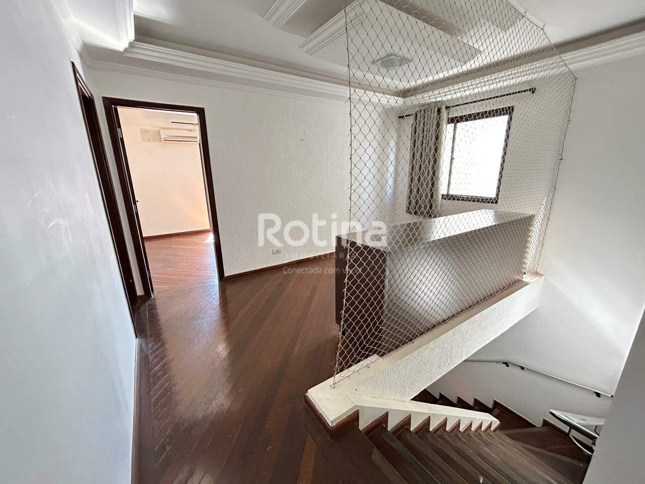 Casa para alugar, 4 quartos em Uberlândia no bairro Nossa Senhora Aparecida no valor de R$ 6.000,00 - Rotina Imobiliária: 