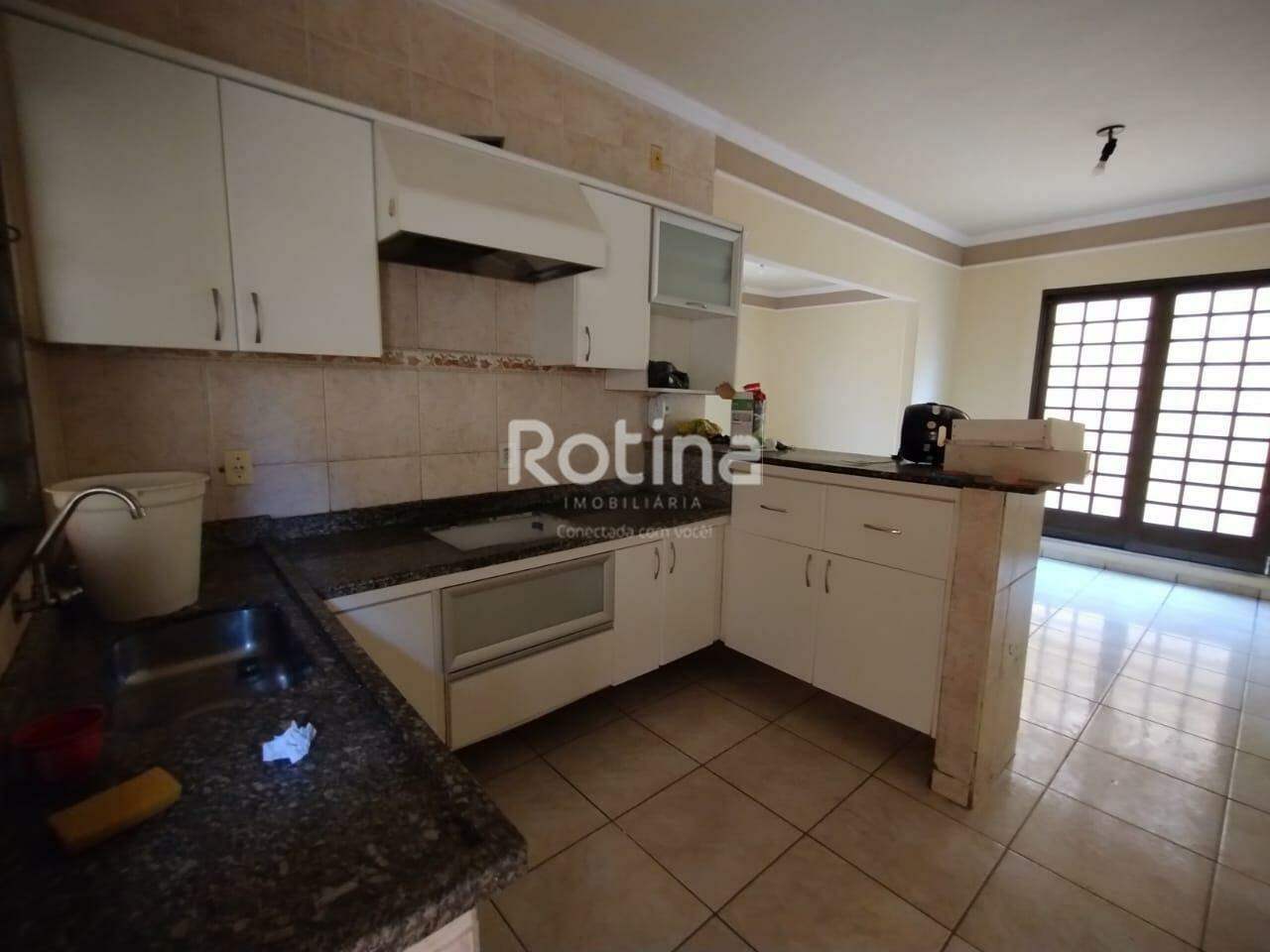 Casa para alugar, 2 quartos em Uberlândia no bairro Jardim Patrícia no valor de R$ 2.400,00 - Rotina Imobiliária: 