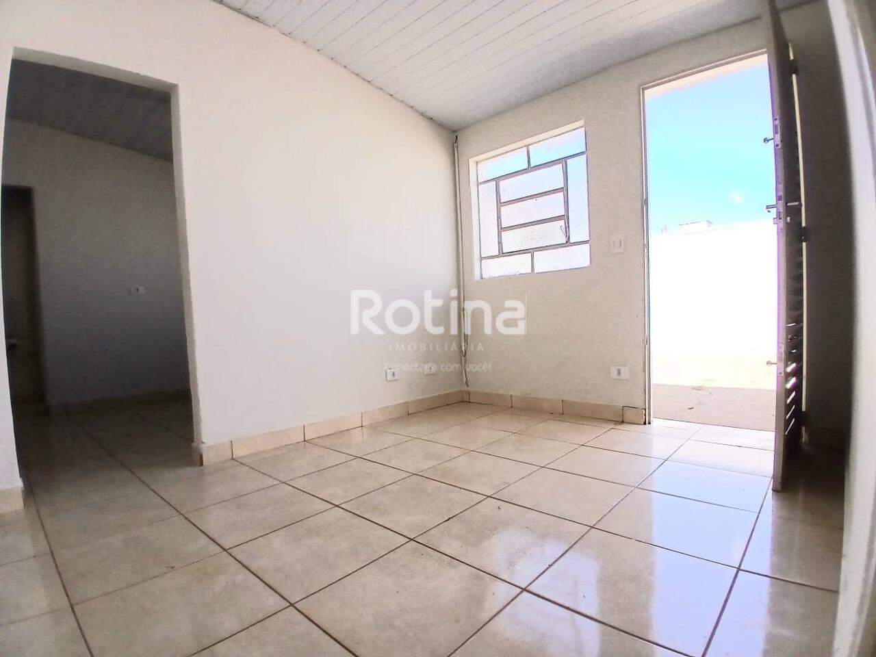 Casa para alugar, 2 quartos em Uberlândia no bairro Nossa Senhora Aparecida no valor de R$ 1.100,00 - Rotina Imobiliária: 
