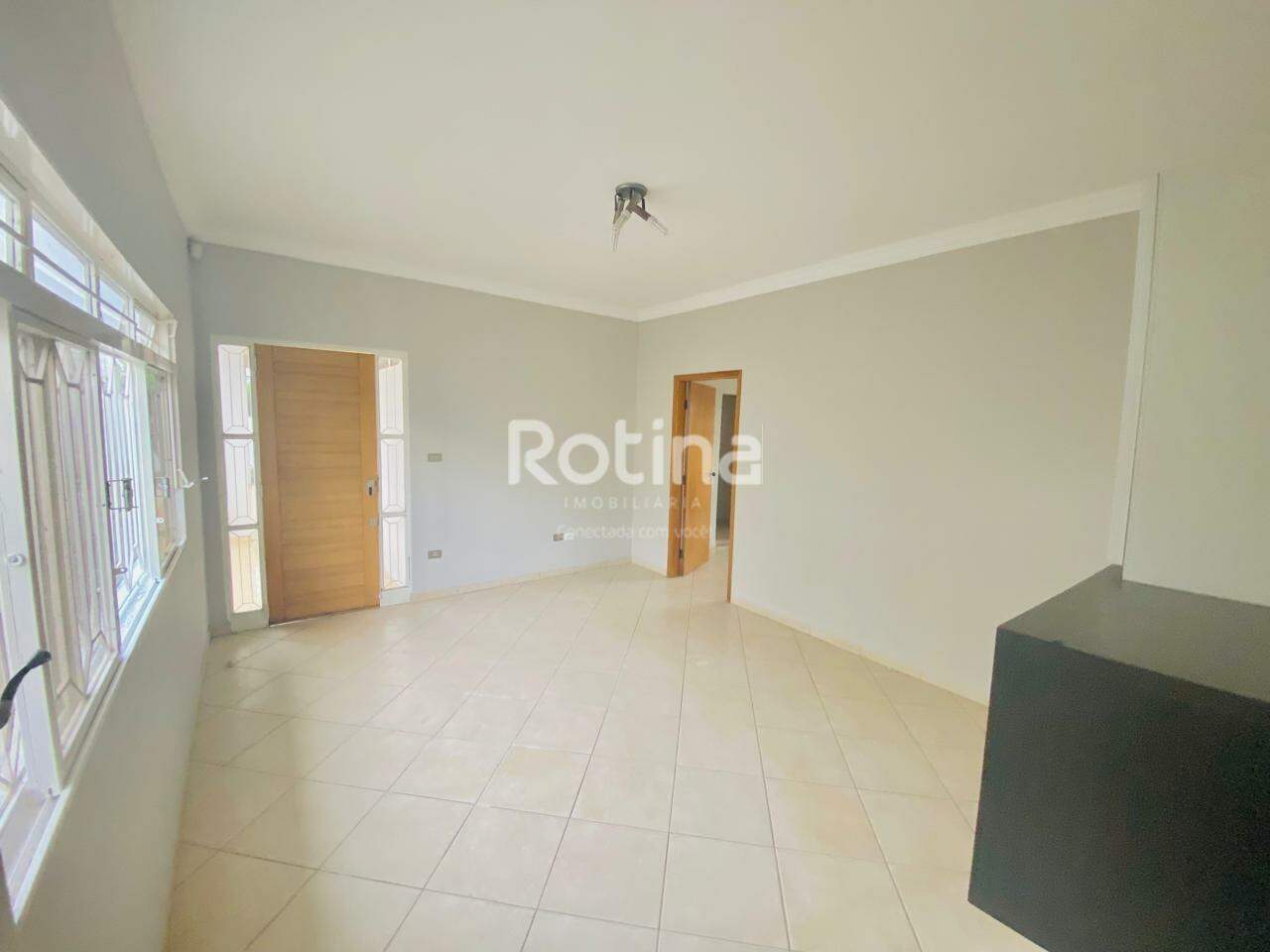 Casa para alugar, 4 quartos em Uberlândia no bairro Tabajaras no valor de R$ 4.800,00 - Rotina Imobiliária: 