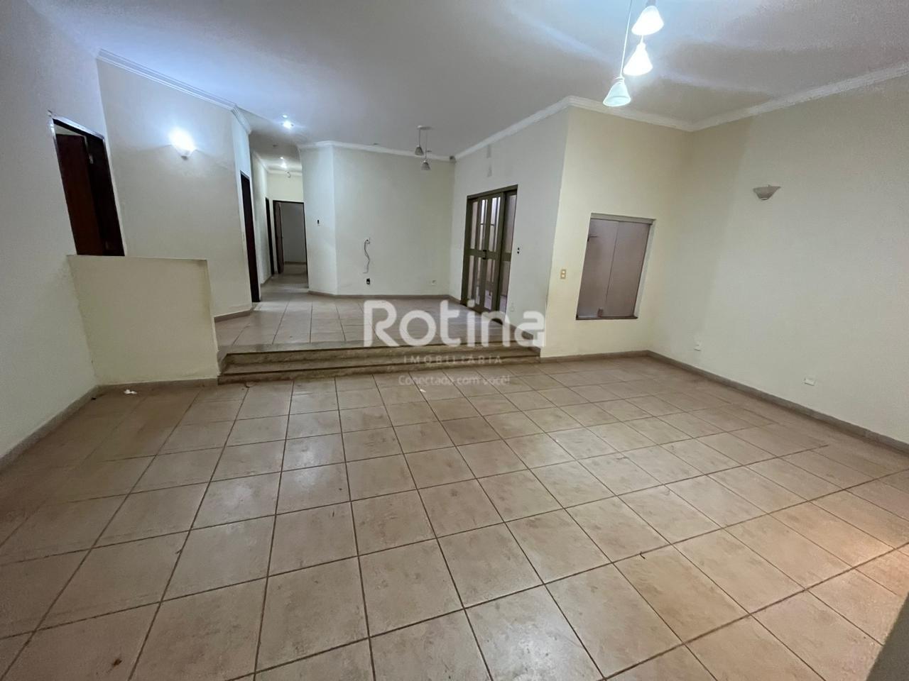 Casa para alugar, 3 quartos em Uberlândia no bairro Santa Mônica no valor de R$ 3.800,00 - Rotina Imobiliária: 