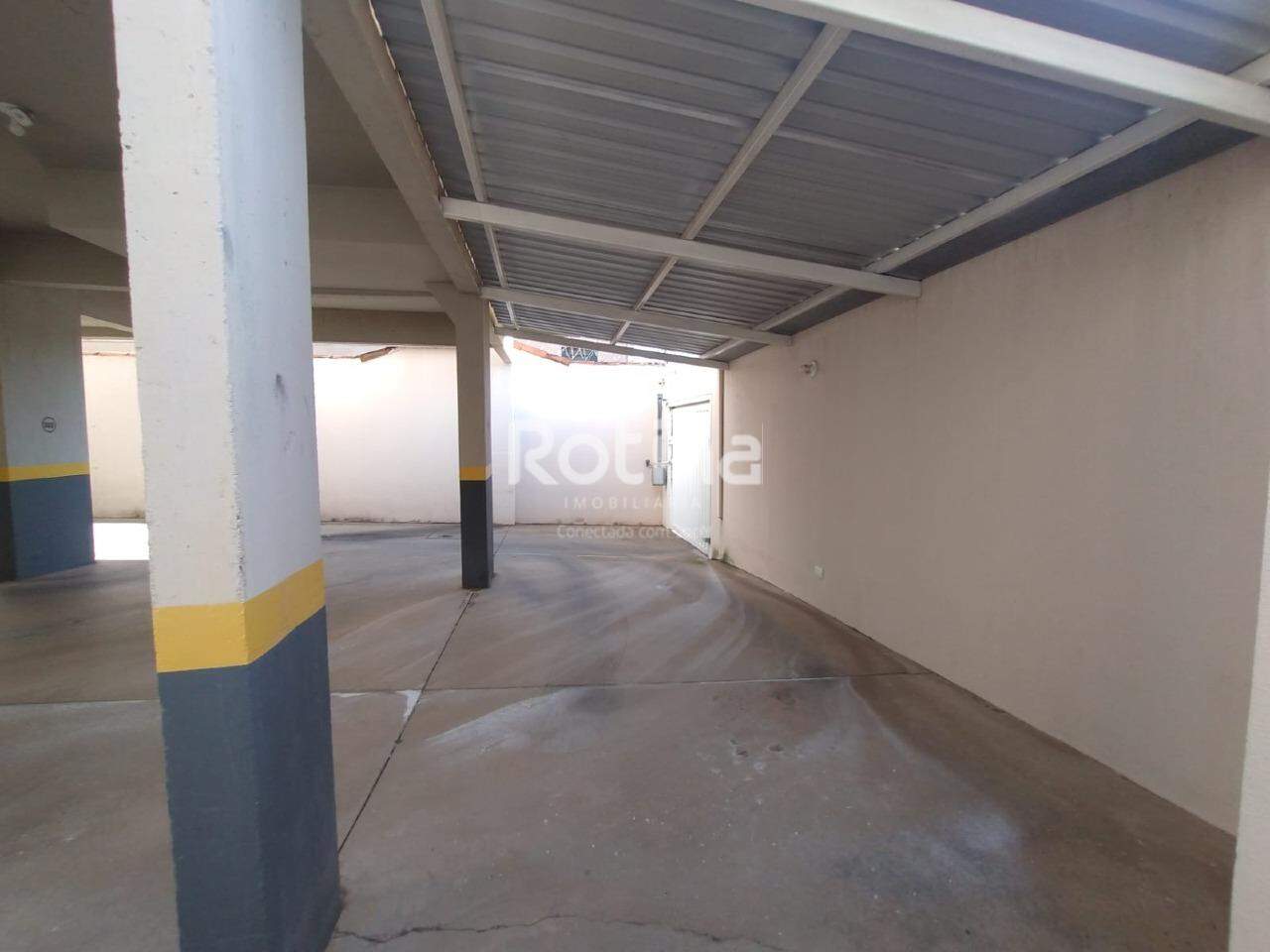 Apartamento para alugar, 2 quartos em Uberlândia no bairro Santa Mônica no valor de R$ 1.300,00 - Rotina Imobiliária: 