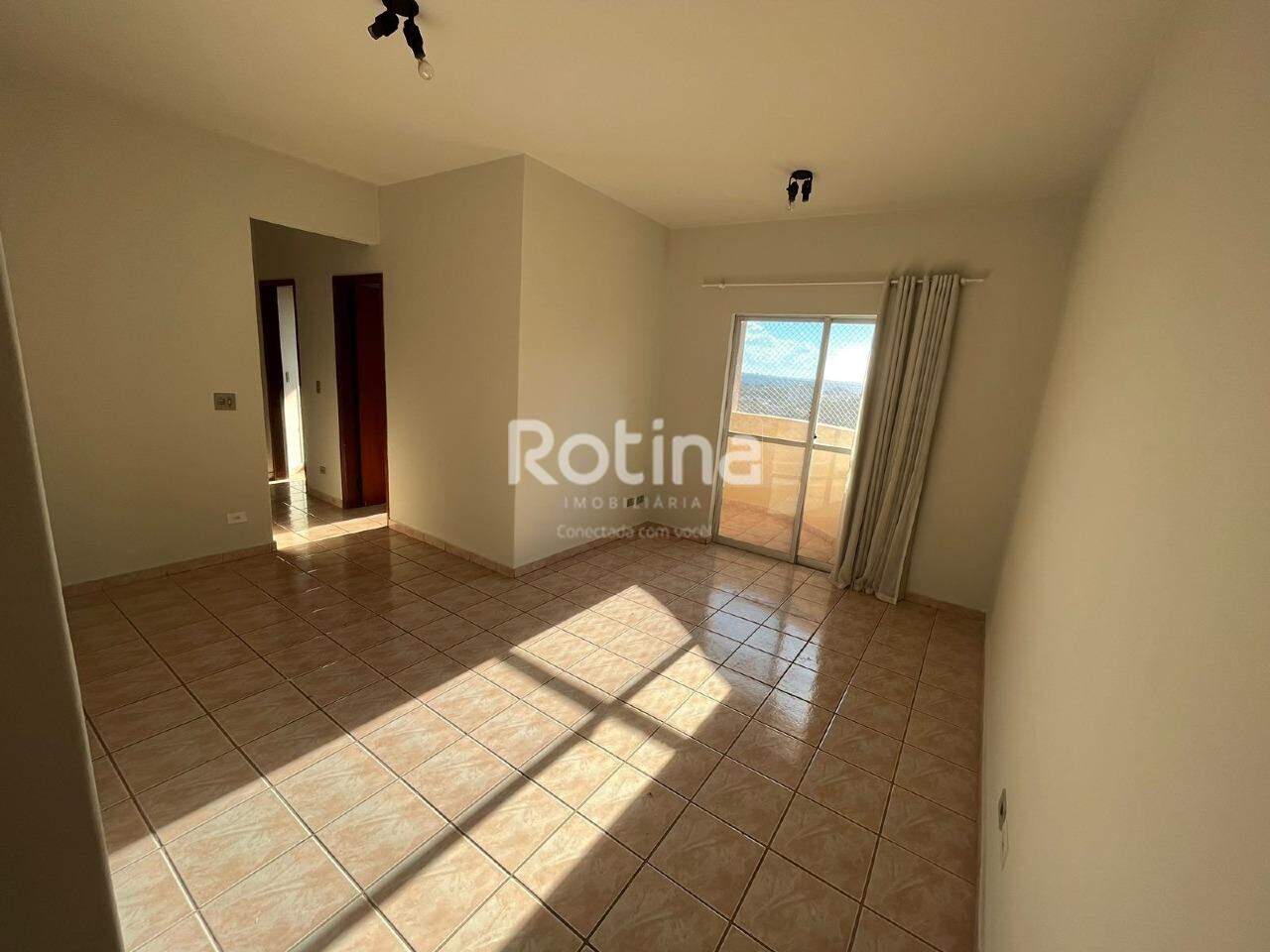 Apartamento para alugar, 3 quartos em Uberlândia no bairro Presidente Roosevelt no valor de R$ 1.600,00 - Rotina Imobiliária: 