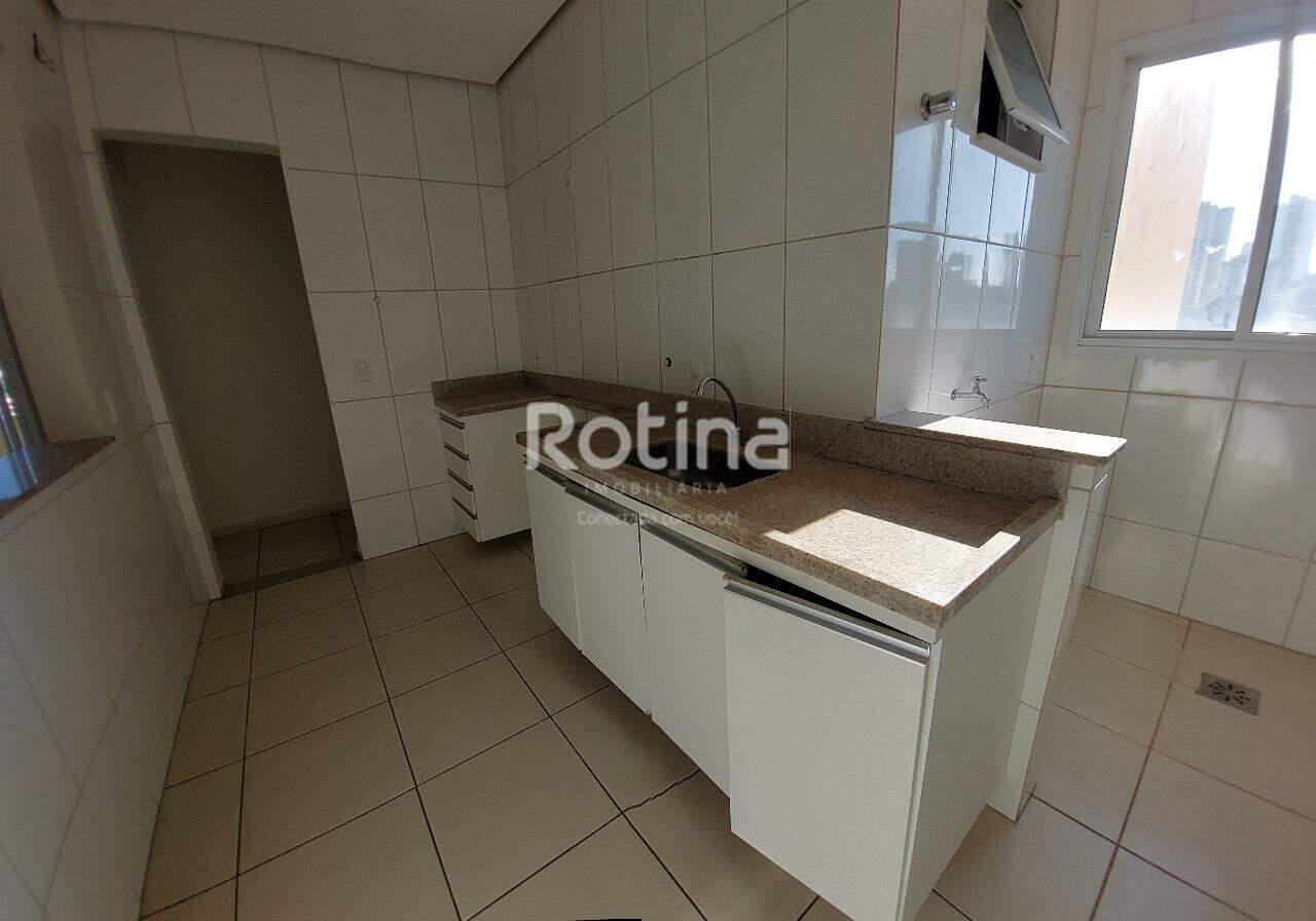 Apartamento para alugar, 3 quartos em Uberlândia no bairro Saraiva no valor de R$ 2.300,00 - Rotina Imobiliária: 
