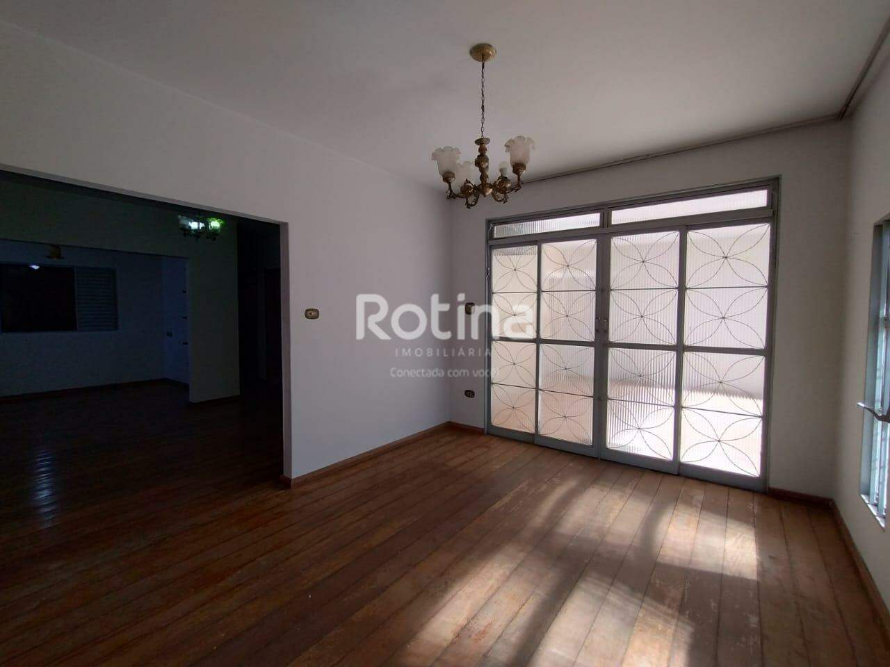 Casa para alugar, 6 quartos em Uberlândia no bairro Brasil no valor de R$ 2.800,00 - Rotina Imobiliária: 