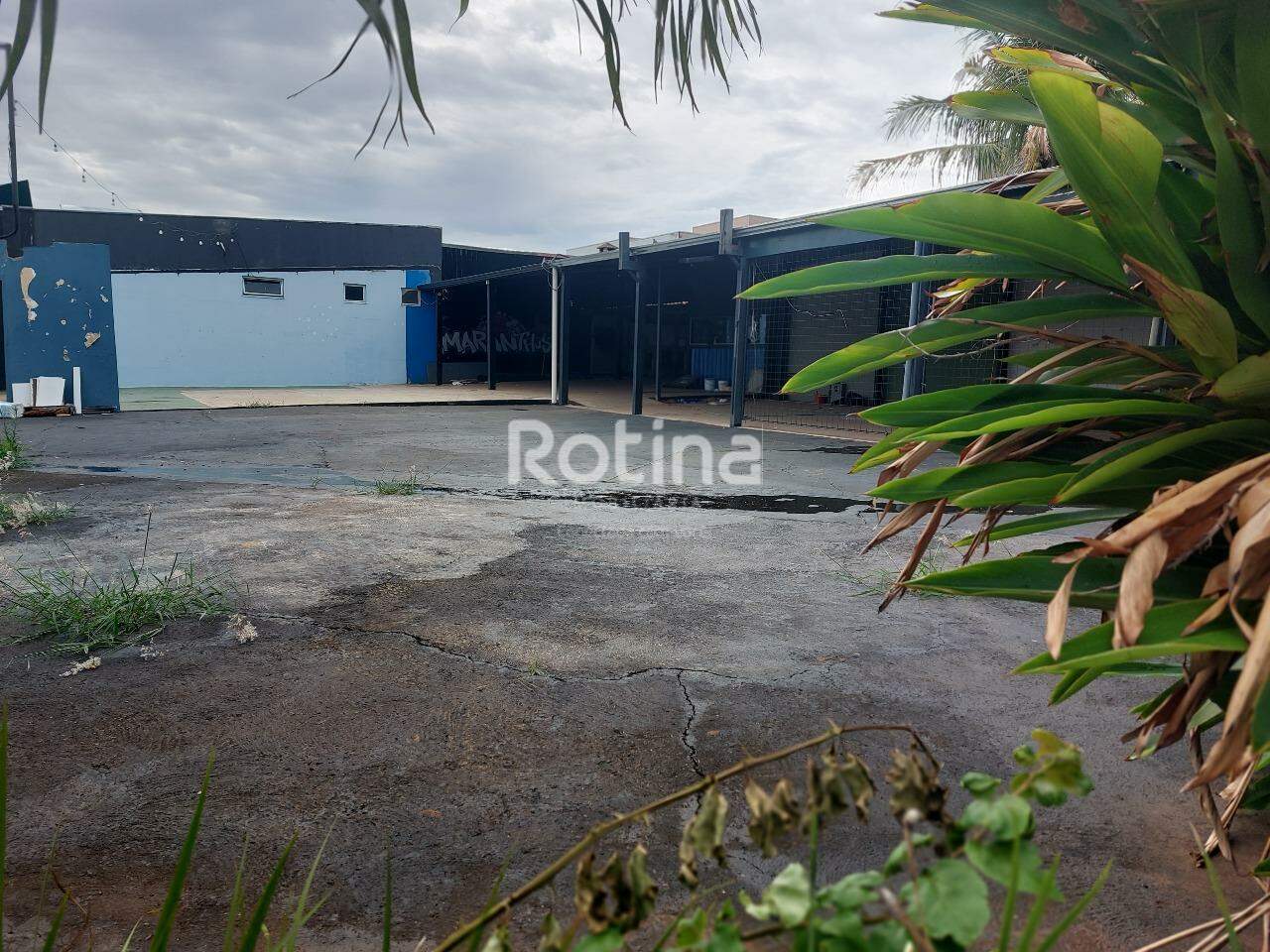Área para alugar, em Uberlândia no bairro Santa Mônica no valor de R$ 9.700,00 - Rotina Imobiliária: 