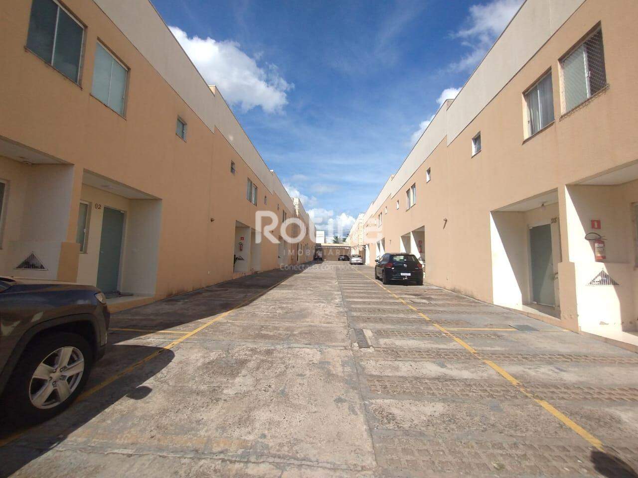 Casa para alugar, 2 quartos em Uberlândia no bairro Saraiva no valor de R$ 2.400,00 - Rotina Imobiliária: 