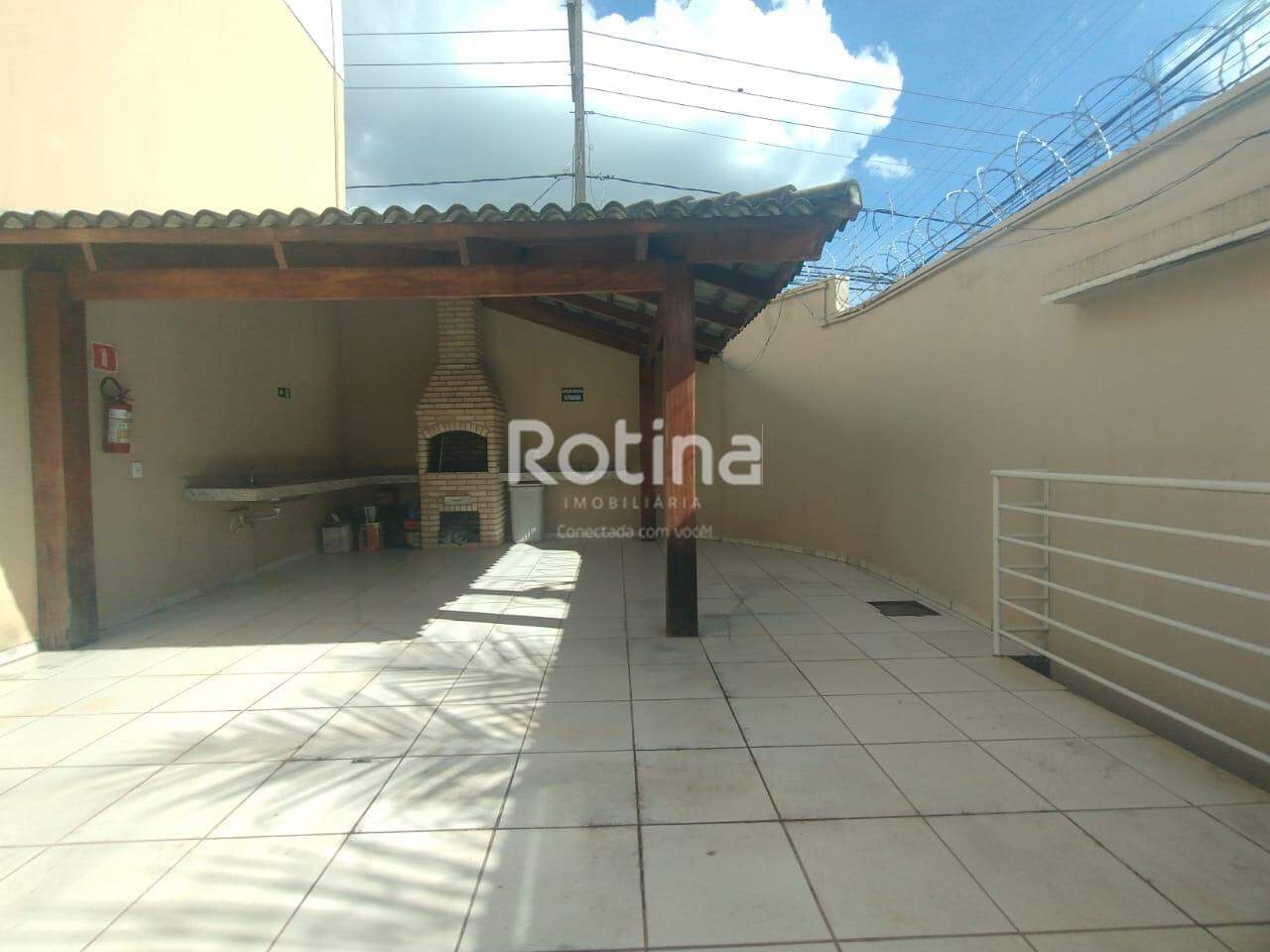 Casa para alugar, 2 quartos em Uberlândia no bairro Saraiva no valor de R$ 2.400,00 - Rotina Imobiliária: 
