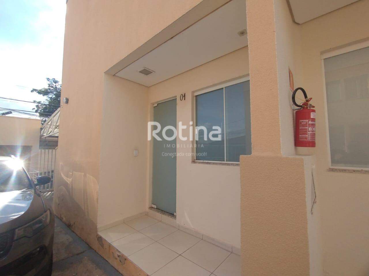 Casa para alugar, 2 quartos em Uberlândia no bairro Saraiva no valor de R$ 2.400,00 - Rotina Imobiliária: 