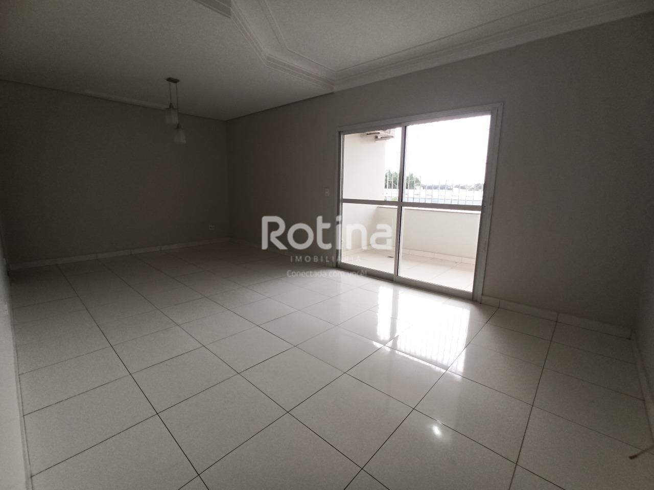 Apartamento para alugar, 3 quartos em Uberlândia no bairro Martins no valor de R$ 2.000,00 - Rotina Imobiliária: 
