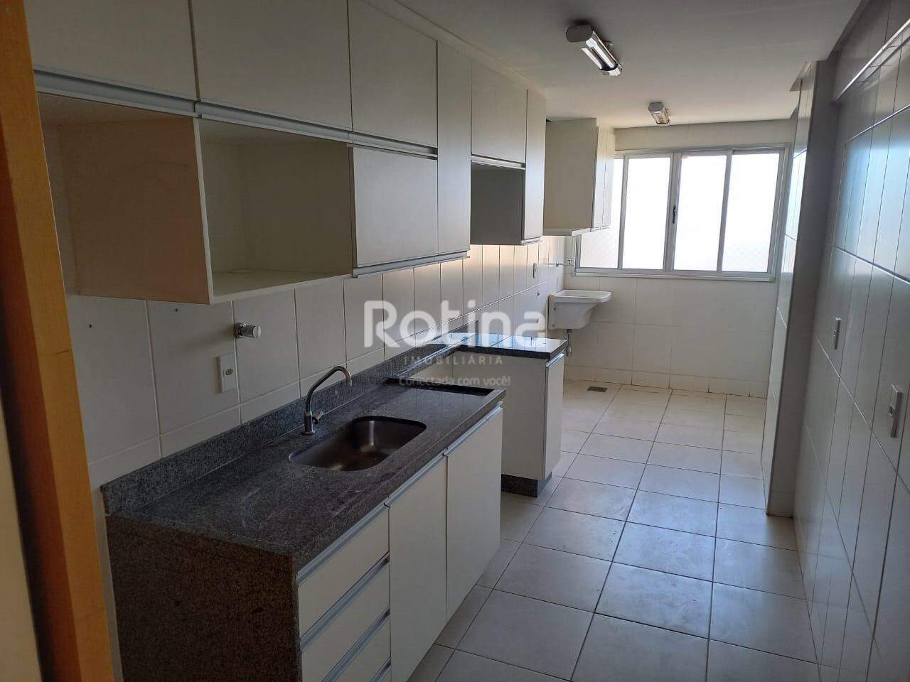 Apartamento para alugar, 3 quartos em Uberlândia no bairro Saraiva no valor de R$ 3.000,00 - Rotina Imobiliária: 