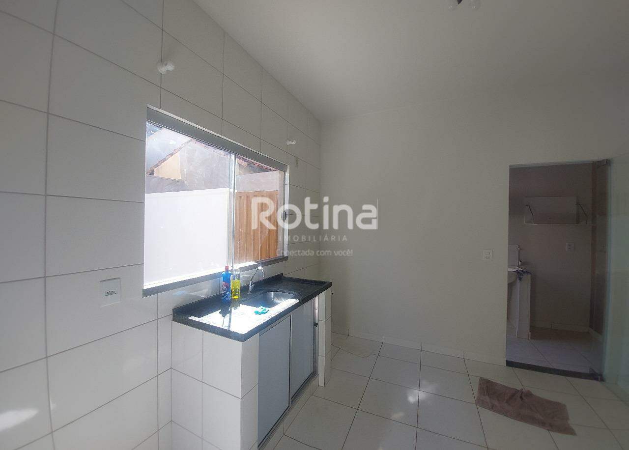 Casa para alugar, 2 quartos em Uberlândia no bairro Planalto no valor de R$ 1.800,00 - Rotina Imobiliária: 