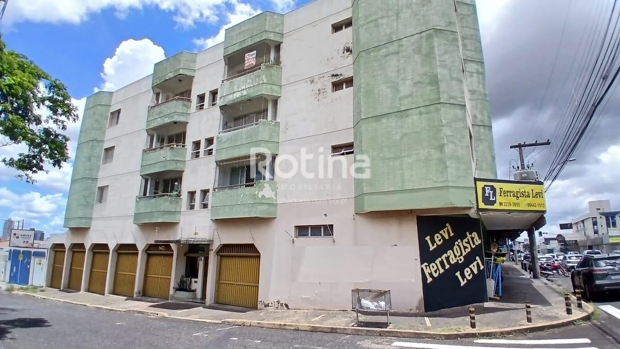 Apartamento para alugar, 3 quartos em Uberlândia no bairro Brasil no valor de R$ 1.800,00 - Rotina Imobiliária: 