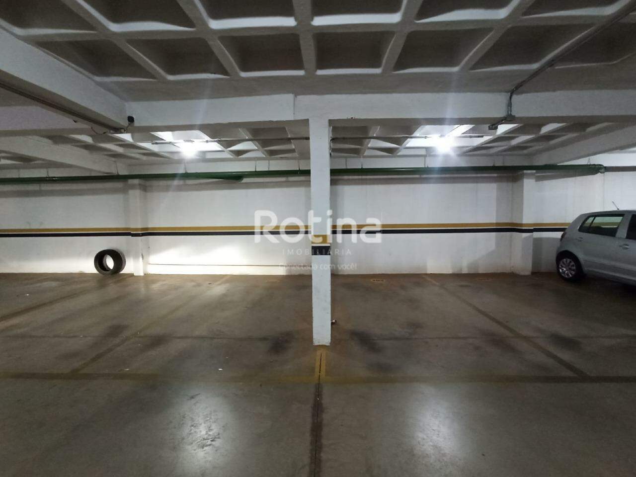 Apartamento para alugar, 3 quartos em Uberlândia no bairro Martins no valor de R$ 3.200,00 - Rotina Imobiliária: 