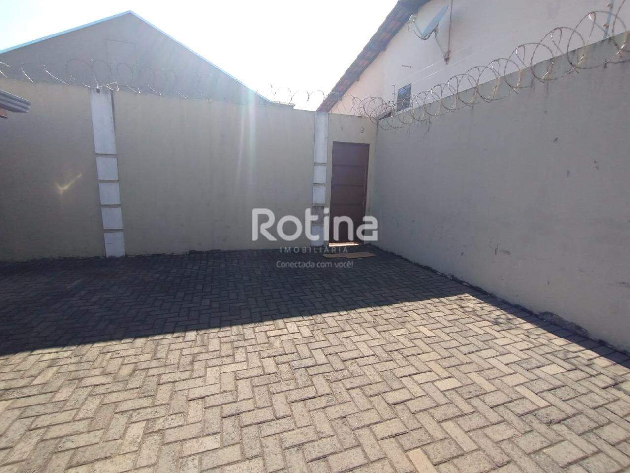 Casa para alugar, 1 quarto em Uberlândia no bairro Marta Helena no valor de R$ 1.000,00 - Rotina Imobiliária: 