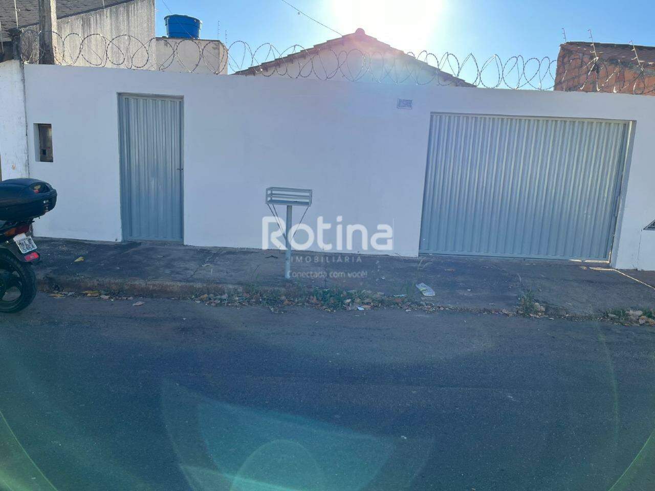 Casa para alugar, 2 quartos em Uberlândia no bairro Jardim Europa no valor de R$ 1.400,00 - Rotina Imobiliária: 