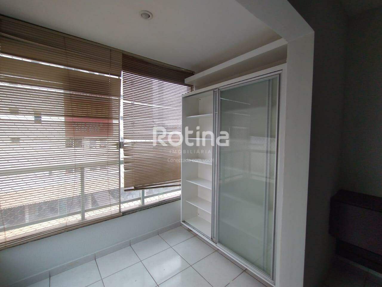 Apartamento para alugar, 1 quarto em Uberlândia no bairro Copacabana no valor de R$ 1.200,00 - Rotina Imobiliária: 